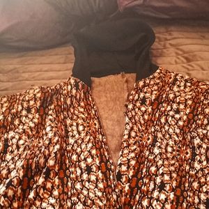 Gucci poncho camel black and wgite